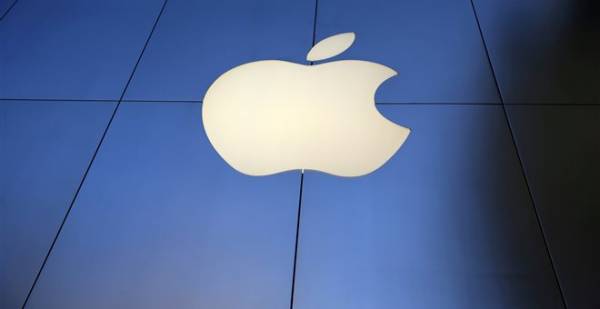 Ο Τιμ Κουκ της Apple ζητά τη δημιουργία &quot;εργαλείων&quot; για την καταπολέμηση ψευδών ειδήσεων