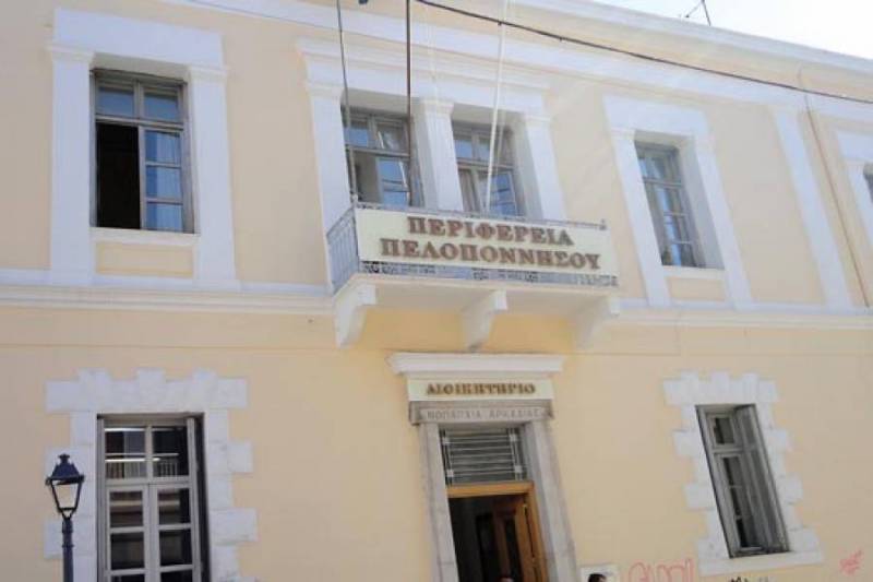 Ολοι οι υποψήφιοι περιφερειάρχες Πελοποννήσου συμφωνούν για ντιμπέιτ