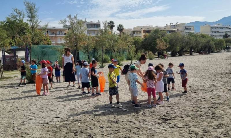 Νηπιαγωγείο Λαιίκων: Εθελοντικός καθαρισμός παραλίας από μαθητές