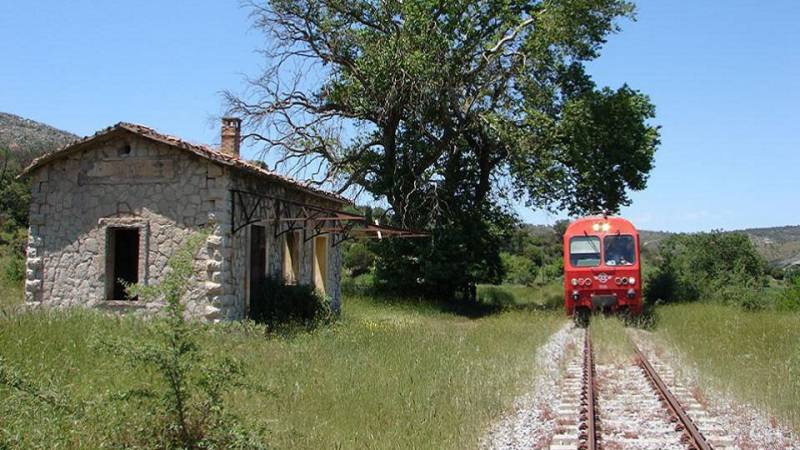 Ερώτηση Λυμπεροπούλου για σιδηρόδρομο Πελοποννήσου