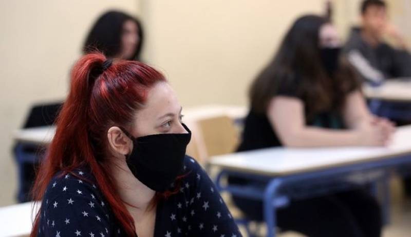 Απουσία για τους μαθητές χωρίς μάσκα - Επιείκεια για τις μικρές ηλικίες