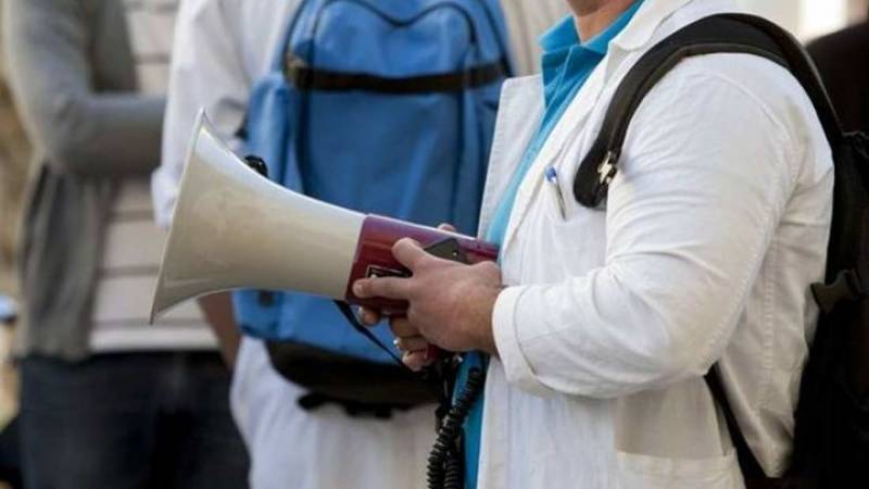 Σε 24ωρη πανελλαδική απεργία την Πέμπτη οι νοσοκομειακοί γιατροί