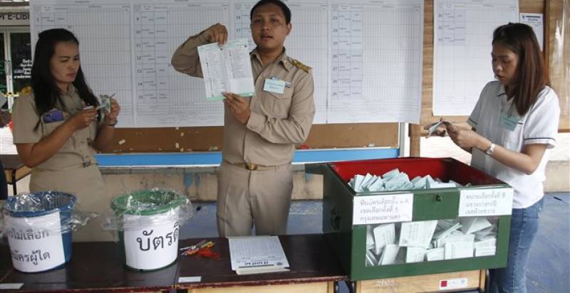 Ταϊλάνδη: Έκλεισαν οι κάλπες των βουλευτικών εκλογών