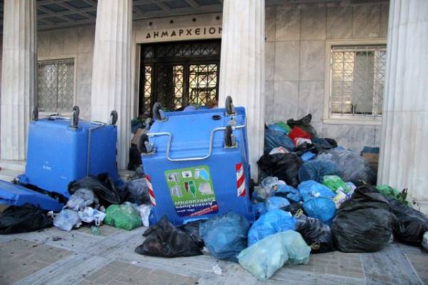 Κατσιβέλας για σκουπίδια στην Τριφυλία: «Περπατάμε στην τρίχα για να μην γίνουμε Πύργος»