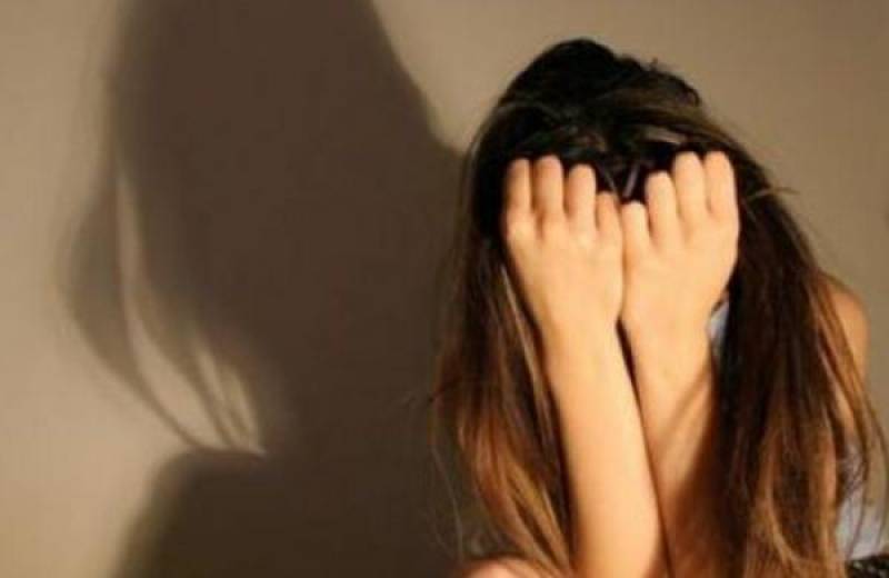 Καλαμάτα: Προφυλακίστηκε 43χρονος για βίαζε την ανήλικη κόρη του