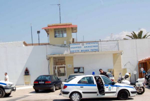 Συμπλοκές κρατουμένων στις φυλακές Πάτρας - Βρέθηκαν μαχαίρια και ναρκωτικά στα κελιά