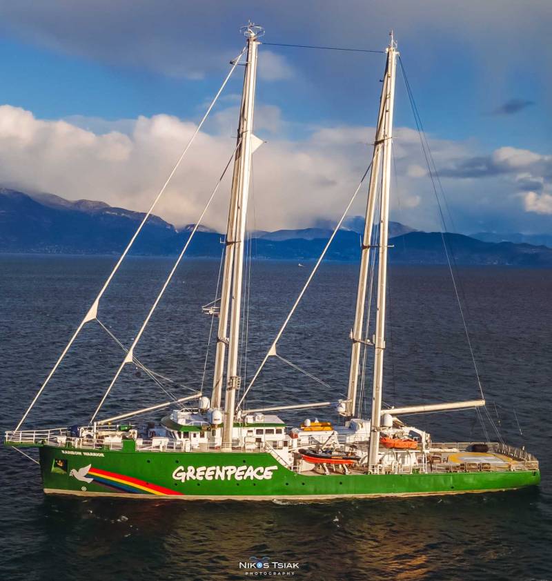 Στο Μεσσηνιακό Κόλπο το πλοίο της Greenpeace