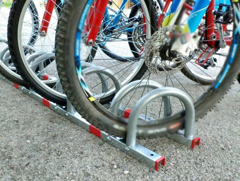 Τοποθέτηση ενοικιαζόμενων κοινόχρηστων ποδηλάτων στην Καλαμάτα