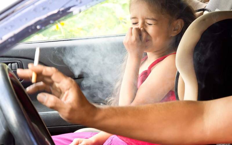 Η έκθεση των μικρών παιδιών στο κάπνισμα αυξάνει τον κίνδυνο προβλημάτων συμπεριφοράς
