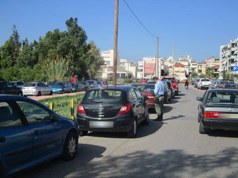 Καλαμάτα: Απαγορεύεται η στάθμευση στην οδό Παναγιώτη Φωτέα