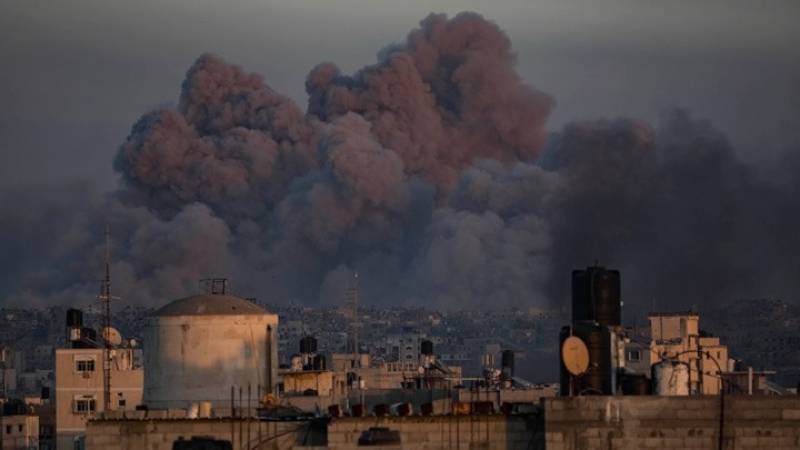 Σφοδροί βομβαρδισμοί του Ισραήλ στη νότια Λωρίδα της Γάζας