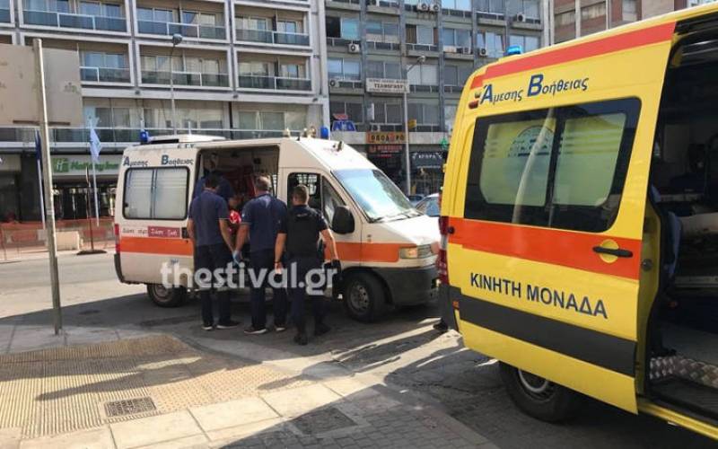 Θεσσαλονίκη: Πήγε να κλέψει πορτοφόλι και τον μαχαίρωσαν στον αυχένα
