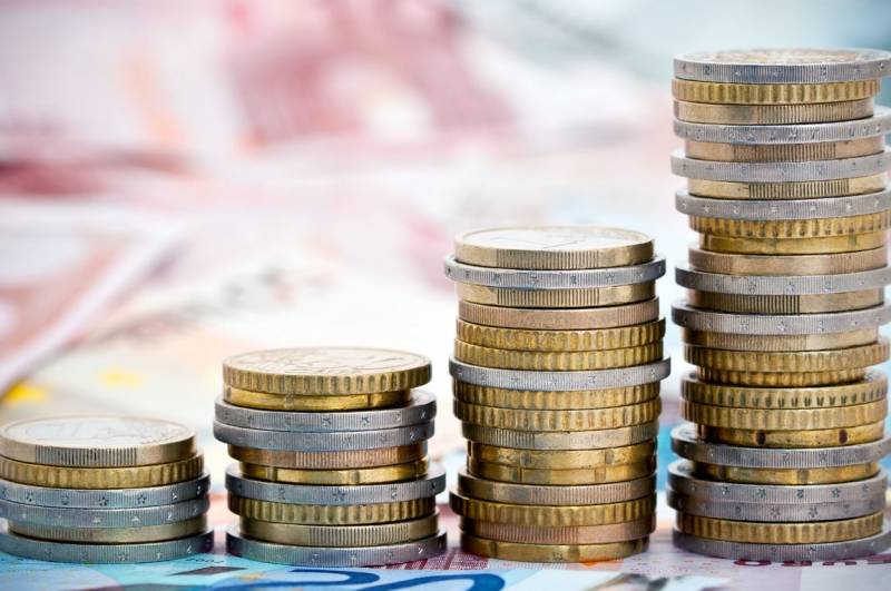 Στα €1.414 αυξήθηκε η μέση μηνιαία δαπάνη των νοικοκυριών