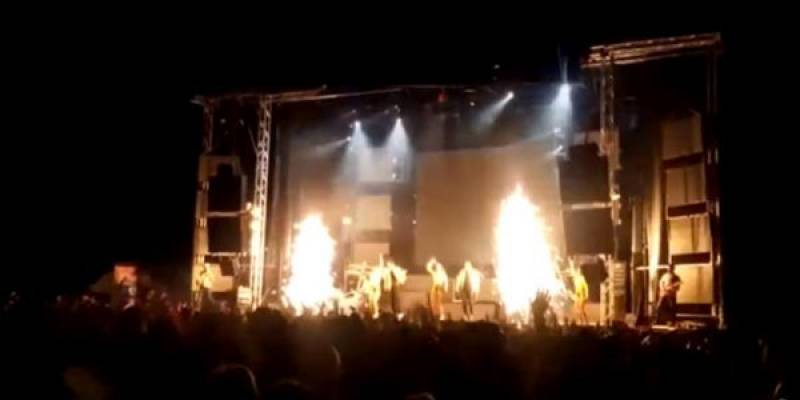 Ισπανία: Νεκρή γνωστή τραγουδίστρια επί σκηνής - Τη χτύπησε πυροτέχνημα (Βίντεο)