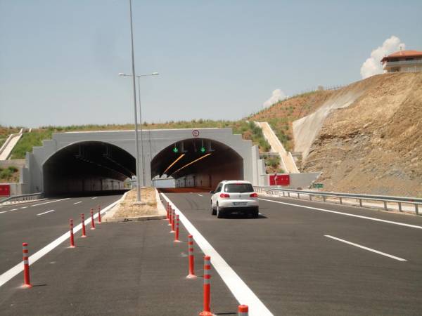 Κυκλοφοριακές ρυθμίσεις στον αυτοκινητόδρομο Καλαμάτα - Τρίπολη