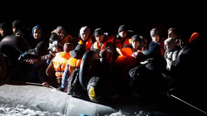Εντοπίστηκε λέμβος με 60 μετανάστες στα τουρκικά χωρικά ύδατα