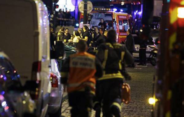 Τριφυλία: Ψήφισμα καταδίκης της τρομοκρατικής επίθεσης στο Παρίσι 