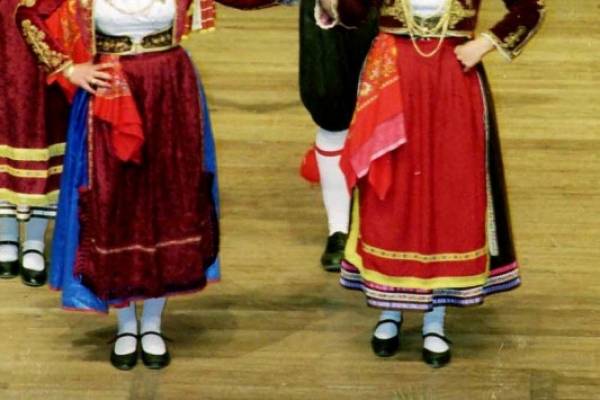 Οι νέοι της Αρκαδίας γλέντησαν παραδοσιακά τιμώντας τον Τσακώνικο χορό