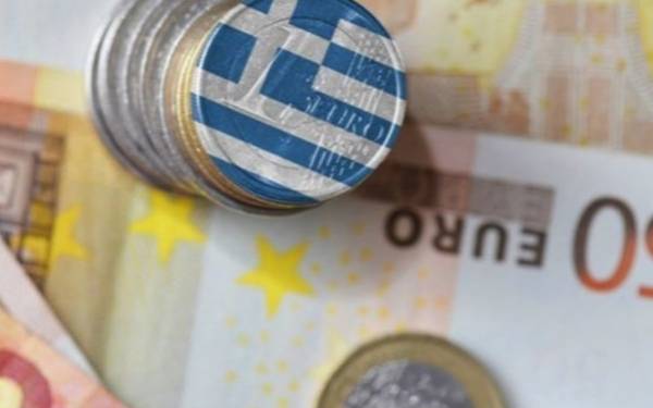 Les Echos: Η αύξηση του κατώτατου μισθού στην Ελλάδα χαλαρώνει το λουρί της λιτότητας