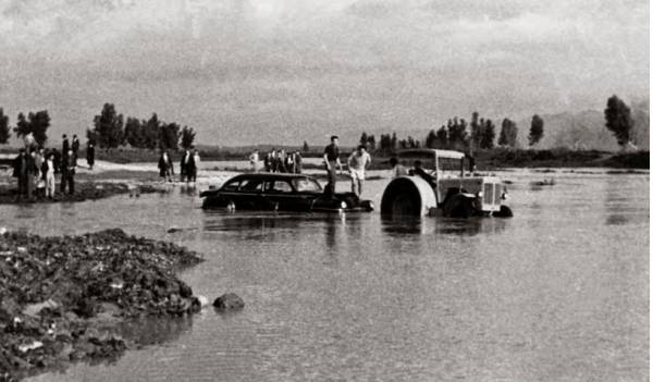 Ο Πάμισος πλημμυρισμένος τη δεκαετία του 1950