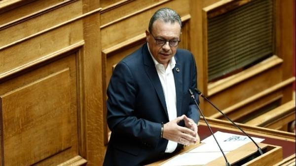 Φάμελλος: Ο πρωθυπουργός οφείλει να έλθει στην Βουλή και να απολογηθεί