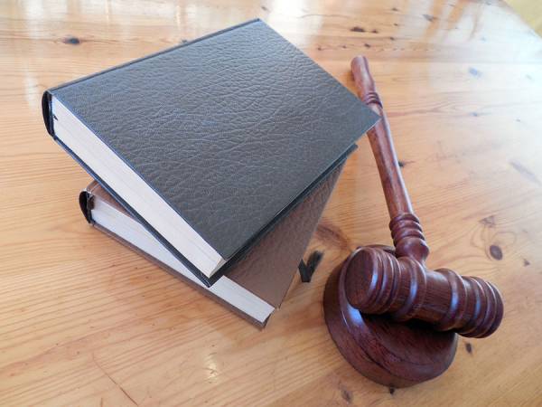 Eνώ αναμένονται περισσότερες όταν λήξει η αποχή των δικηγόρων: 8 αιτήσεις για πλειστηριασμούς
