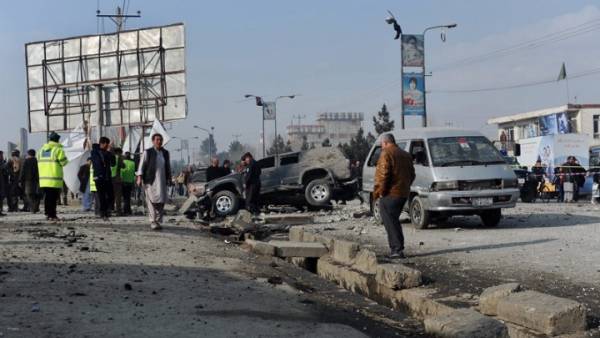 Βομβιστής - καμικάζι επιτέθηκε σε αυτοκινητοπομπή στο Αφγανιστάν