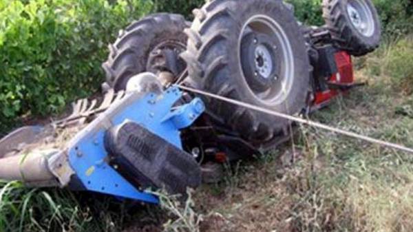 Αγρότης καταπλακώθηκε από το τρακτέρ του στο Λυγουριό Αργολίδας