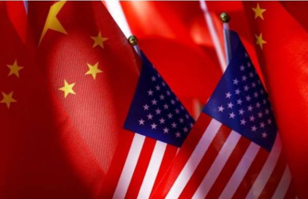 Κίνα: Ο Αμερικανός πρεσβευτής κλήθηκε στο ΥΠΕΞ για εξηγήσεις
