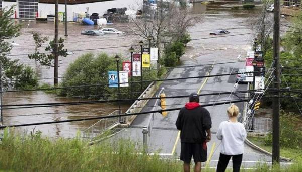 Πλημμύρες λόγω καταρρακτωδών βροχών στον Καναδά - Τέσσερις άνθρωποι αγνοούνται
