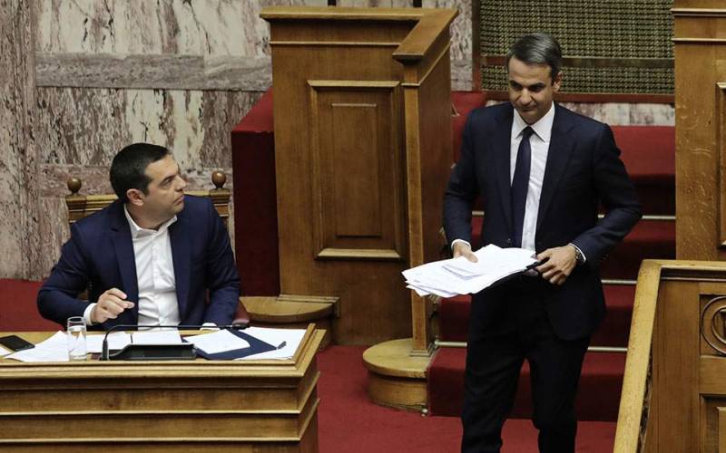 Σκληρή αντιπαράθεση Τσίπρα - Μητσοτάκη στη Βουλή (Βίντεο)