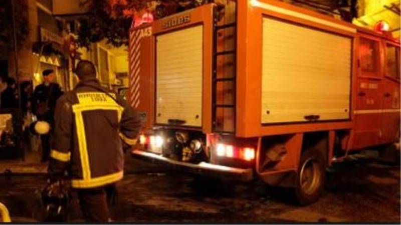 Νεκρή 75χρονη από πυρκαγιά σε νεοκλασικό κτίριο στο Κολωνάκι