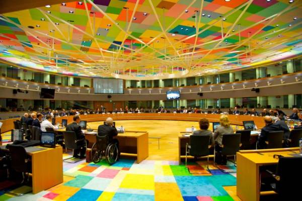 Εντατικές επαφές για να ξεμπλοκάρει η δεύτερη αξιολόγηση στο Eurogroup της 20ης Φεβρουαρίου