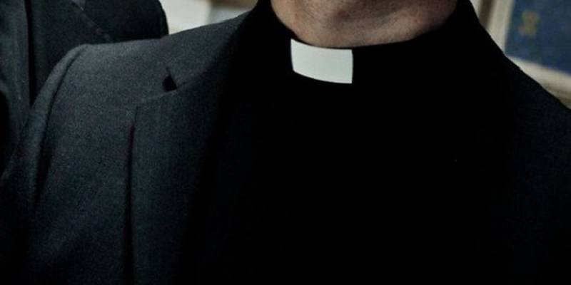 Αυτοκτόνησε στη Γαλλία ένας ιερέας που είχε κατηγορηθεί για σεξουαλική επίθεση σε ένα κορίτσι
