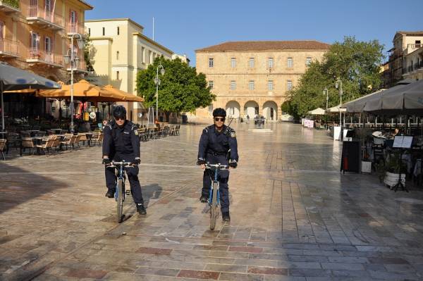 Αστυνόμευση με ποδήλατα στο Ναύπλιο (φωτογραφίες)