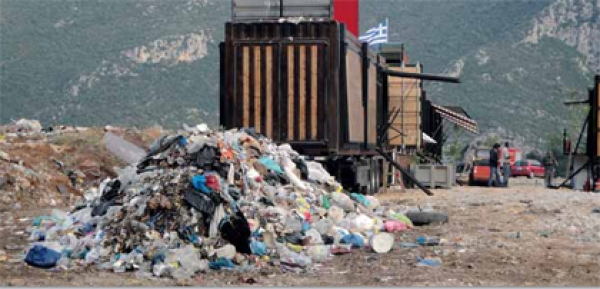 Κλειστή η Μαραθόλακκα: Προς άγνωστη κατεύθυνση φεύγουν τα σκουπίδια