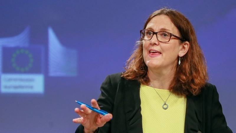 Σεσίλια Μάλμστρεμ: Η ΕΕ έτοιμη για αντίποινα εάν οι ΗΠΑ επιβάλουν νέους δασμούς στην ευρωπαϊκή αυτοκινητοβιομηχανία