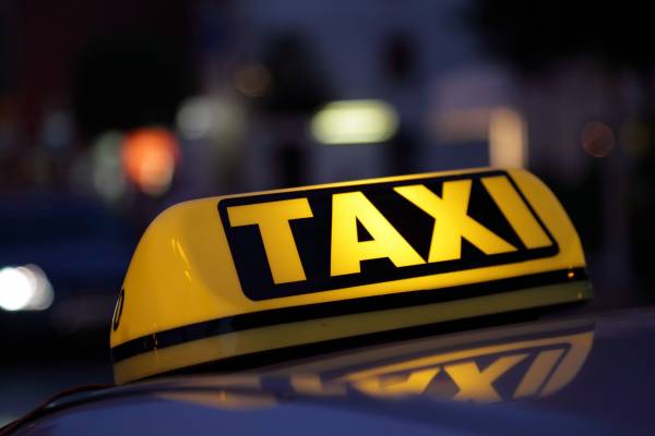 Έρχονται τα πρώτα ηλεκτρικά ταξί στη Θεσσαλονίκη