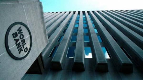 Ολα τα επιδόματα που θέλει να κόψει η Παγκόσμια Τράπεζα