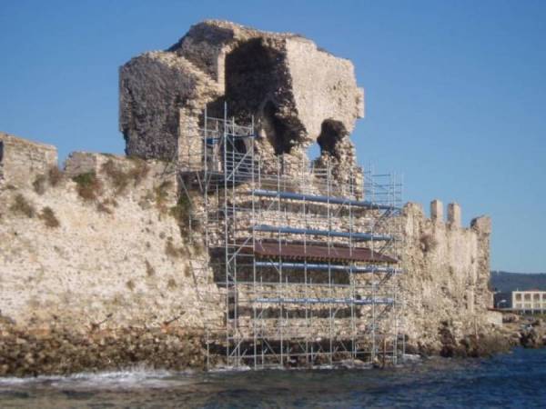 Τέσσερις προσφορές για την αποκατάσταση του Κάστρου Μεθώνης
