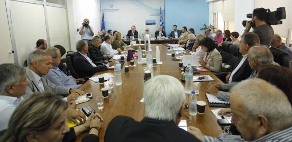 Ευρεία σύσκεψη στο ΥΠΕΣ για τις τις καταστροφές σε Μεσσηνία και Λακωνία