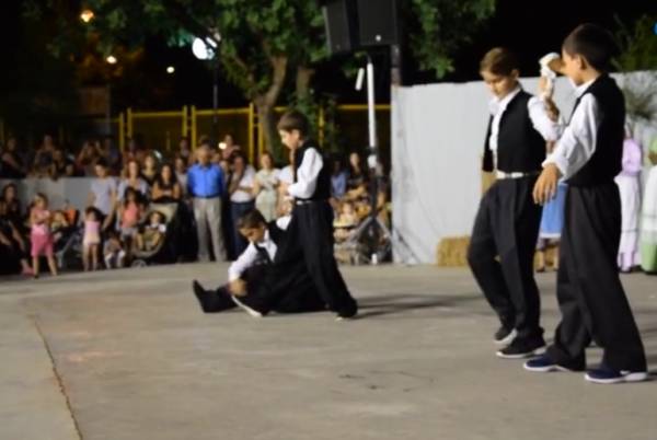 Του χορού τα γυρίσματα από τον Δημοτικό Χορευτικό Ομιλο Μεσσήνης (βίντεο)