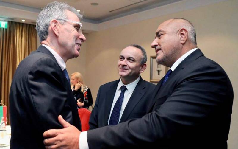 Συνάντηση του Τζ. Πάιατ με τον πρωθυπουργό της Βουλγαρίας