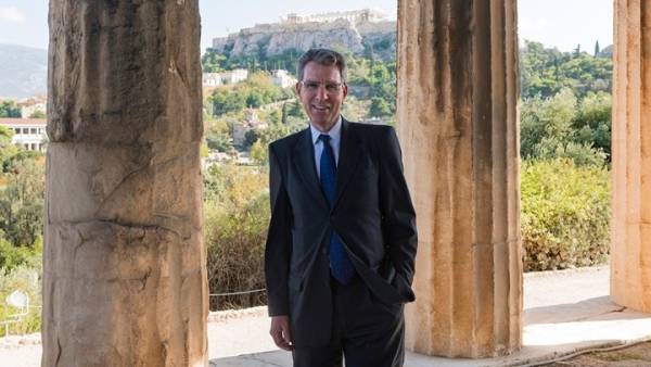 Τζ. Πάιατ: Η θέση της Ελλάδας είναι κρίσιμη και μοναδική στον κόσμο