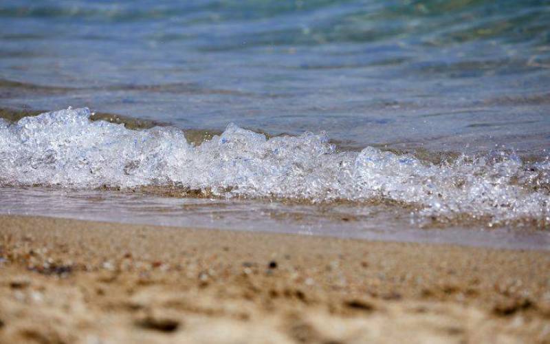 Ισθμία Κορινθίας: Σορός γυναίκας βρέθηκε στη θάλασσα