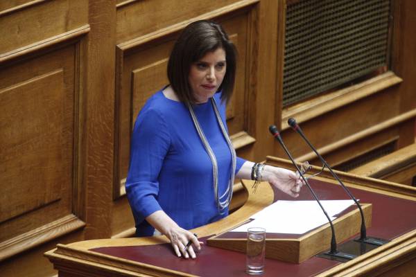 Μισέλ Ασημακοπούλου: «Η κυβέρνηση αδυνατεί να μας βγάλει από την κρίση»