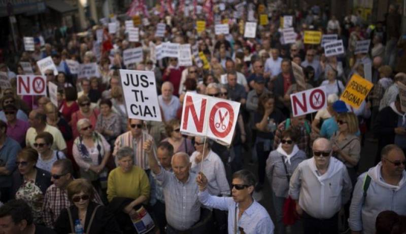 Για &quot;αξιοπρεπείς συντάξεις&quot; διαδηλώνουν οι Ισπανοί