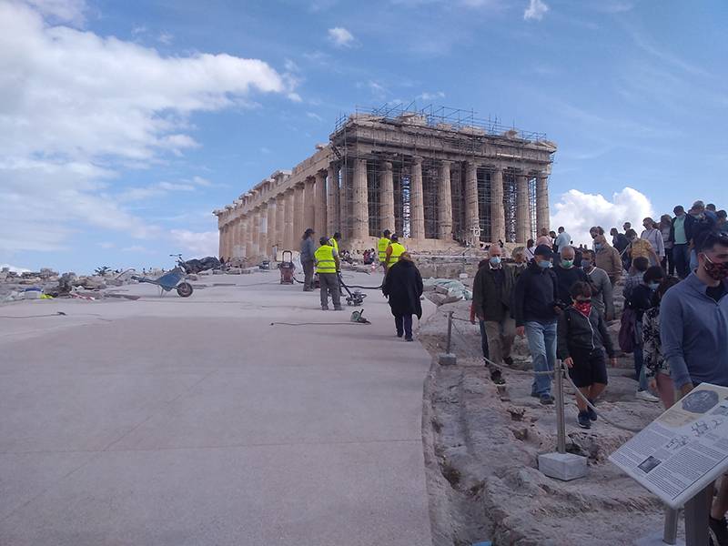 Βράχος, Δρόμος και (τσιμέντο) διαδρομές στην Ακρόπολη της Αθήνας