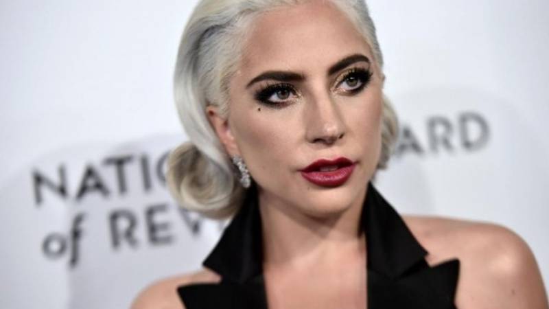Η Lady Gaga χρηματοδοτεί αίθουσες διδασκαλίας