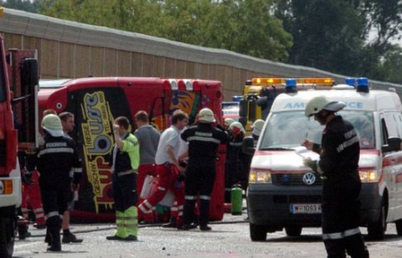 Αυστρία: Σύγκρουση τρένου με λεωφορείο στην Γκρατς - Ένας νεκρός